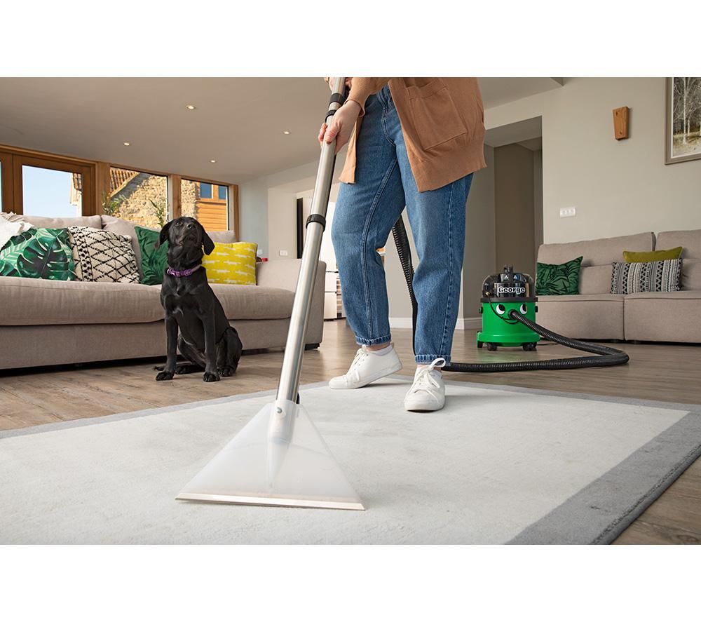 NUMATIC George GVE370 3-in-1 Cylinder Wet & Dry Vacuum Cleaner - Green & Black image number 4 of 10