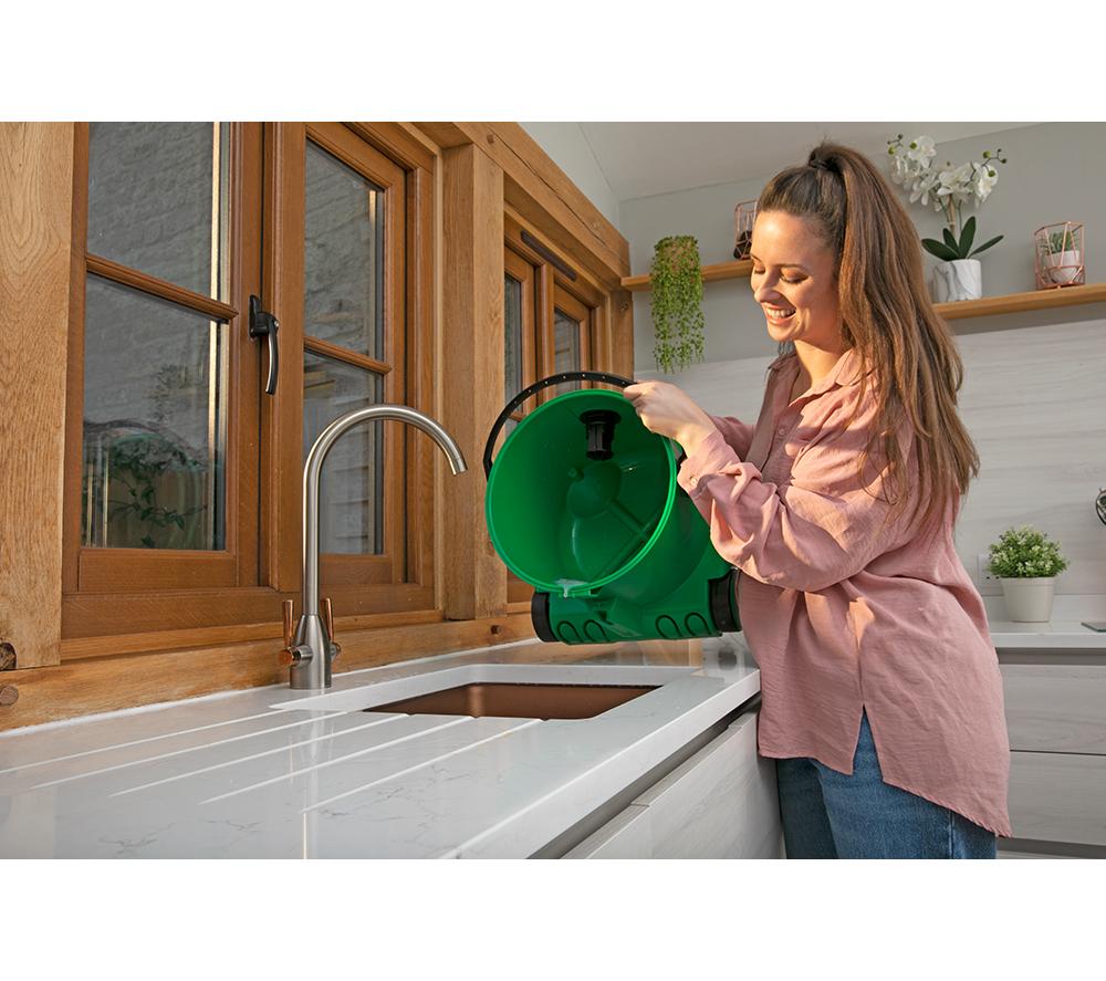 NUMATIC George GVE370 3-in-1 Cylinder Wet & Dry Vacuum Cleaner - Green & Black image number 8 of 10