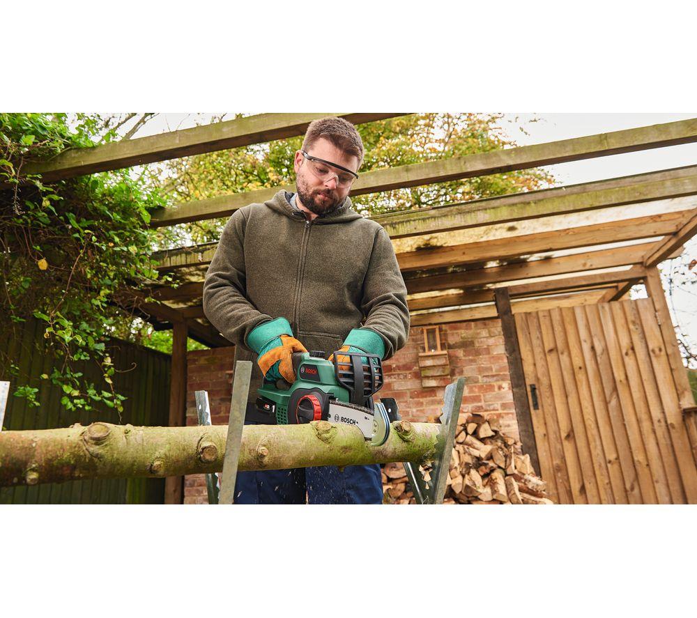 BOSCH UniversalChain 18 Cordless Chainsaw with 1 battery - Green image number 5 of 6