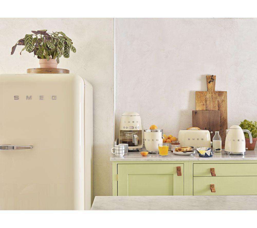 SMEG 50's Retro DCF02PBUK Filter Coffee Machine - Cream image number 7 of 8