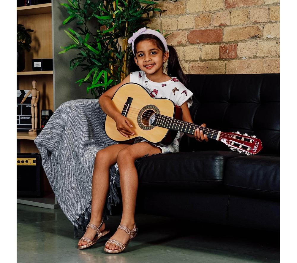 3RD AVENUE 1/4 Size Kids Classical Guitar Bundle - Natural image number 5 of 6