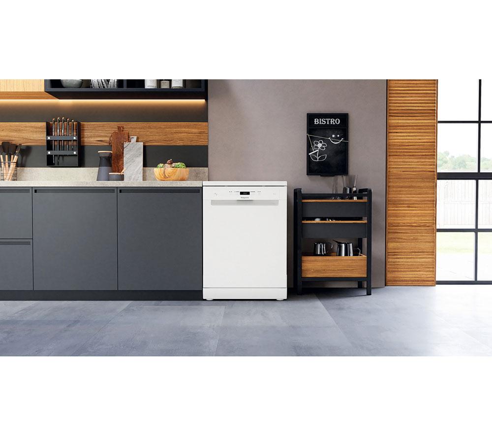 HOTPOINT HFC 3C26 W C UK Full-size Dishwasher - White image number 17 of 19