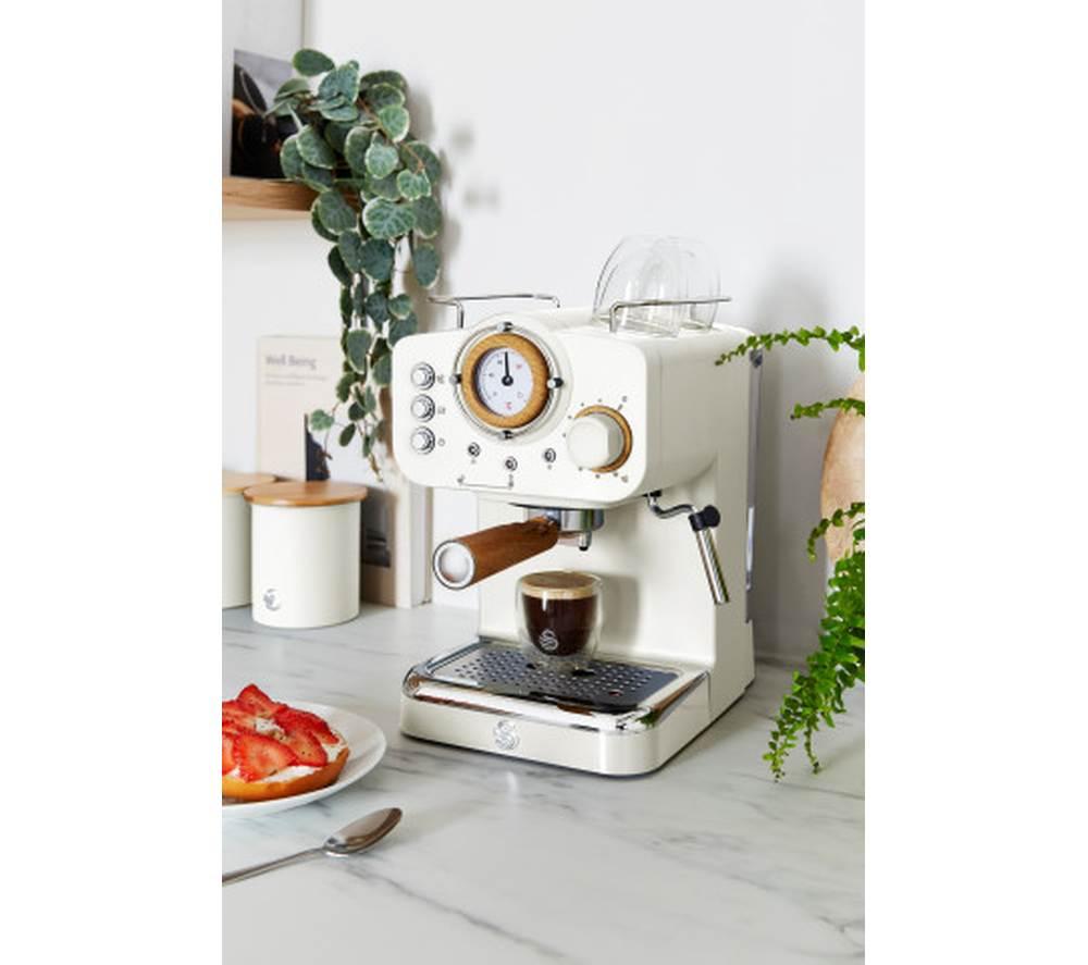SWAN Retro Pump Espresso SK22110WHTN Coffee Machine - White image number 3 of 7