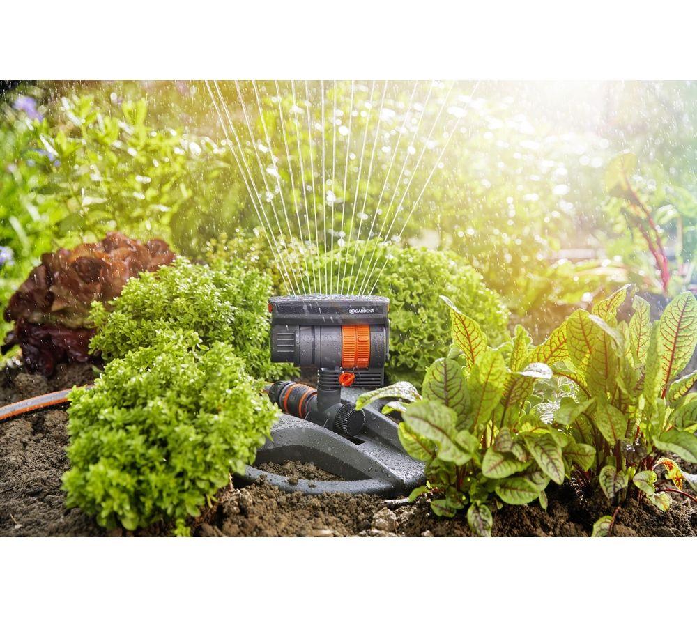 GARDENA AquaZoom Compact Oscillating Sprinkler image number 3 of 7