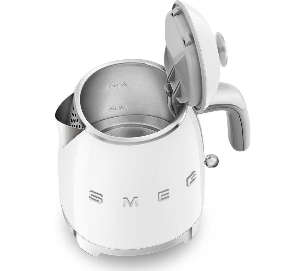 White smeg 2024 kettle currys