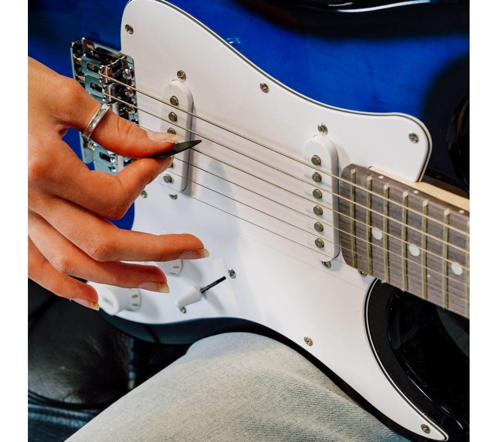 3RD AVENUE 3/4 Size Electric Guitar Bundle - Blueburst image number 6 of 6