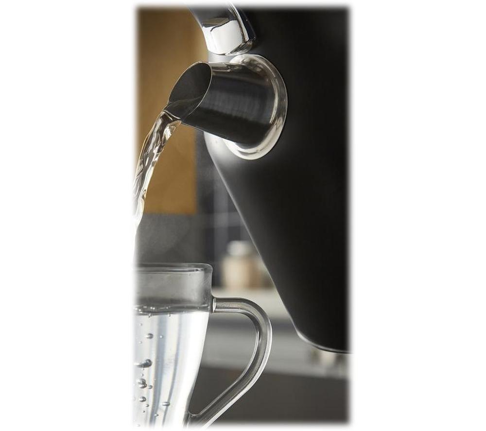 TOWER Renaissance T10063B Traditional Kettle - Black image number 4 of 6