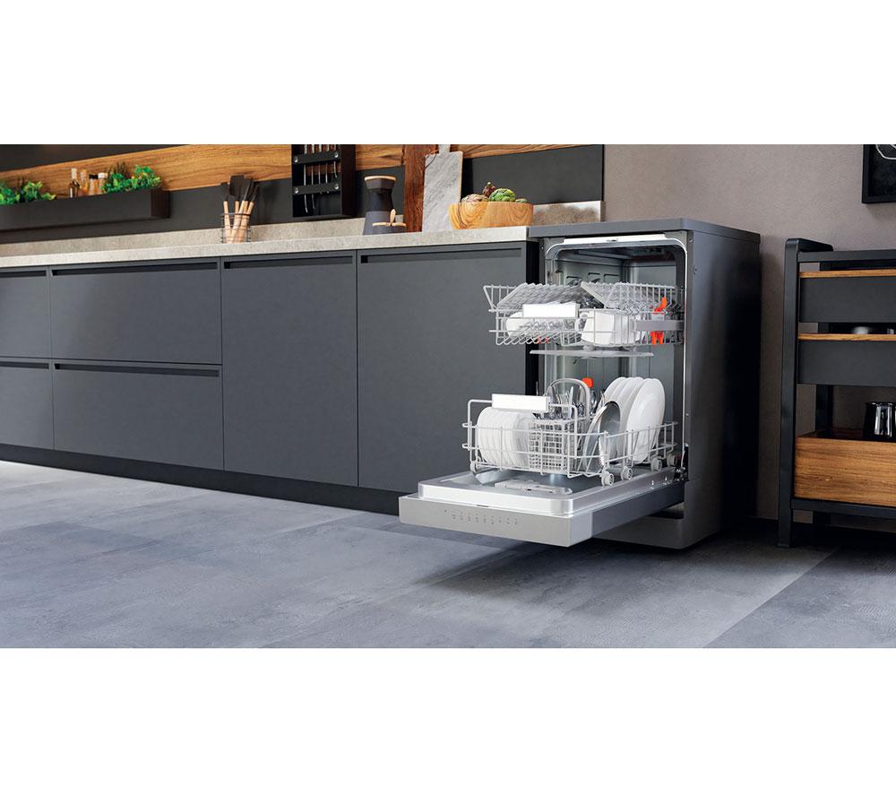 HOTPOINT HSFO 3T223 W X UK N Slimline Dishwasher - Silver image number 5 of 7