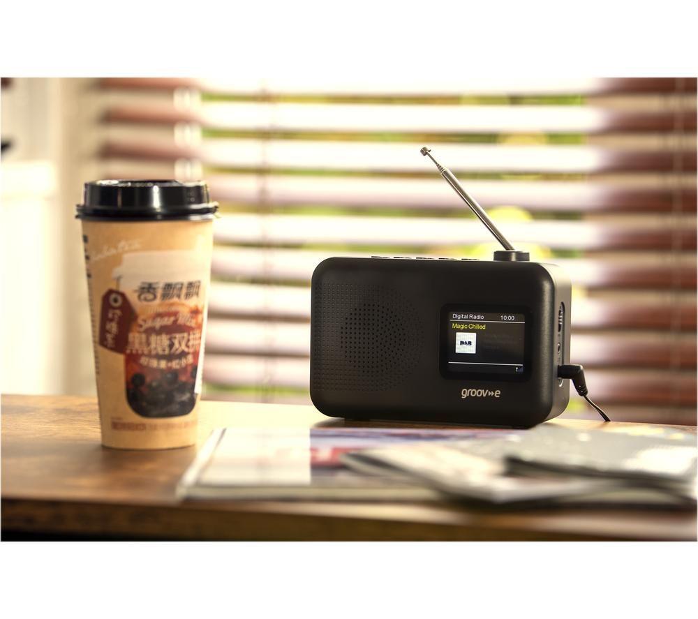 GROOV-E Berlin GVDR06BK Portable DAB/FM Bluetooth Radio - Black image number 3 of 6