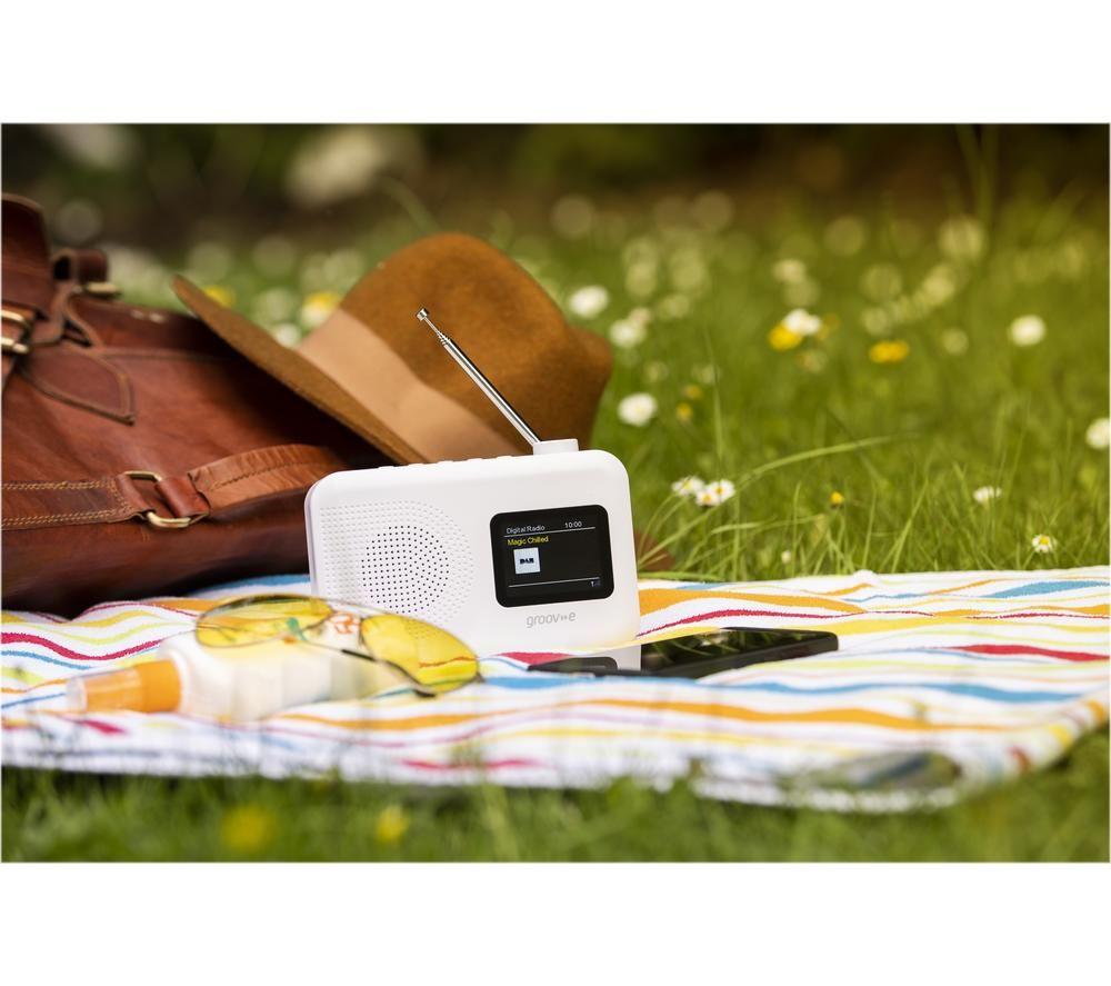 GROOV-E Berlin GVDR06WE Portable DAB/FM Bluetooth Radio - White image number 6 of 7