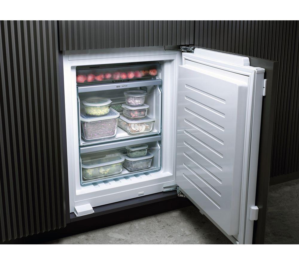 MIELE Active KDN 7724 E Integrated Fridge Freezer - Fixed Hinge image number 3 of 6