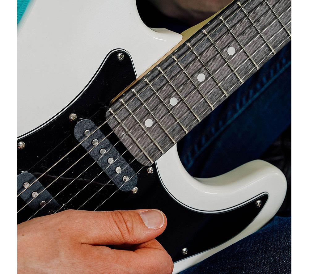 3RD AVENUE Full Size 4/4 Electric Guitar Bundle - White image number 6 of 6