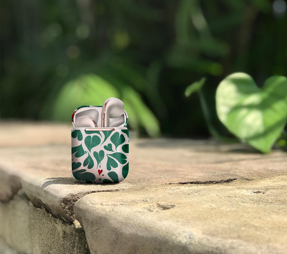 VQ Wren Wireless Bluetooth Earbuds - Cath Kidston Marble Hearts Green image number 2 of 10