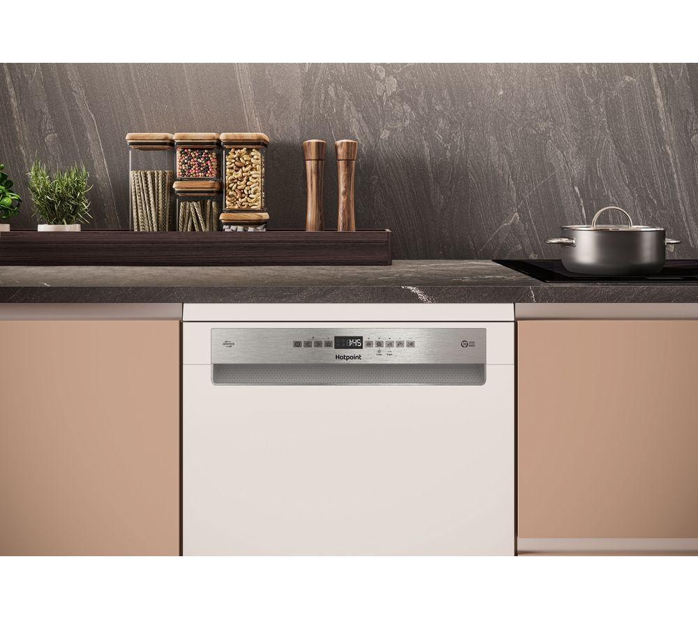 HOTPOINT Maxi Space H7FHP33UK Full-size Dishwasher - White image number 4 of 6