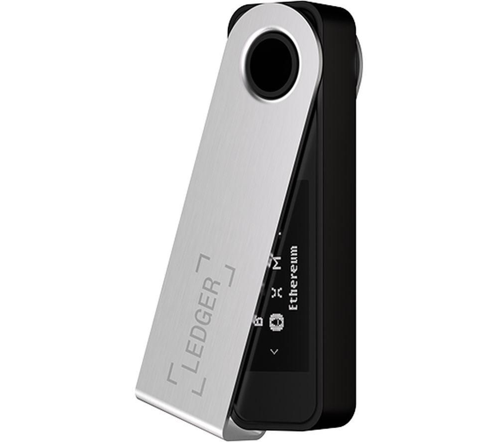 LEDGER Nano S Plus Hardware Wallet - Matte Black image number 3 of 9
