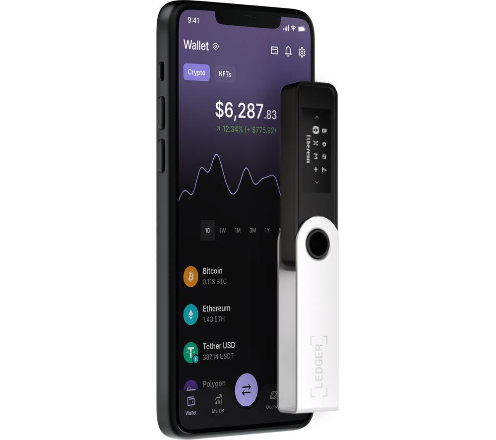 LEDGER Nano S Plus Hardware Wallet - Matte Black image number 6 of 9