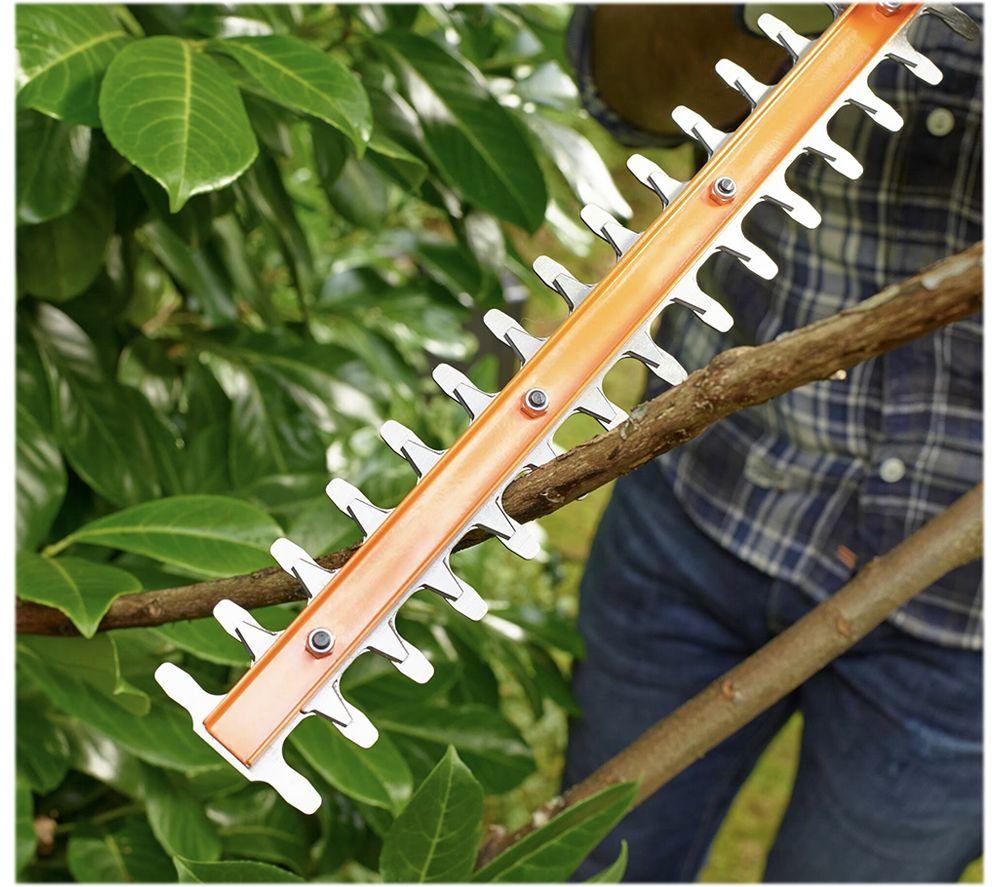 BLACK + DECKER BEHT201-GB Corded Hedge Trimmer image number 7 of 7