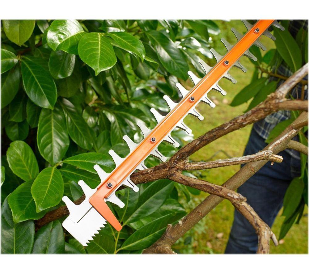 BLACK + DECKER BEHTS401-GB Corded Hedge Trimmer image number 10 of 10