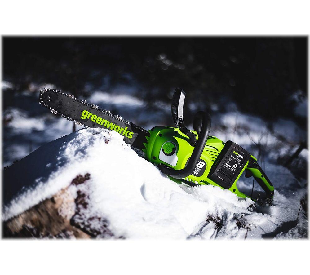 GREENWORKS GD24X2CS36 Cordless Chainsaw with 2 Batteries - Green & Black image number 6 of 11