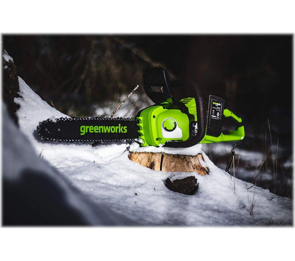 GREENWORKS GD24X2CS36 Cordless Chainsaw with 2 Batteries - Green & Black image number 7 of 11