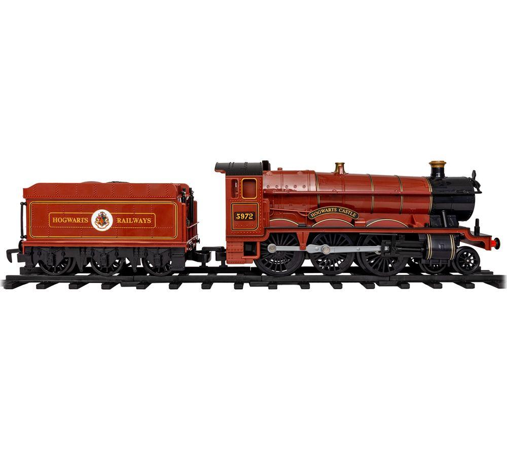 LIONEL TRAINS Hogwarts Express 711960 Mini Model Train Set - Black & Brown image number 7 of 11