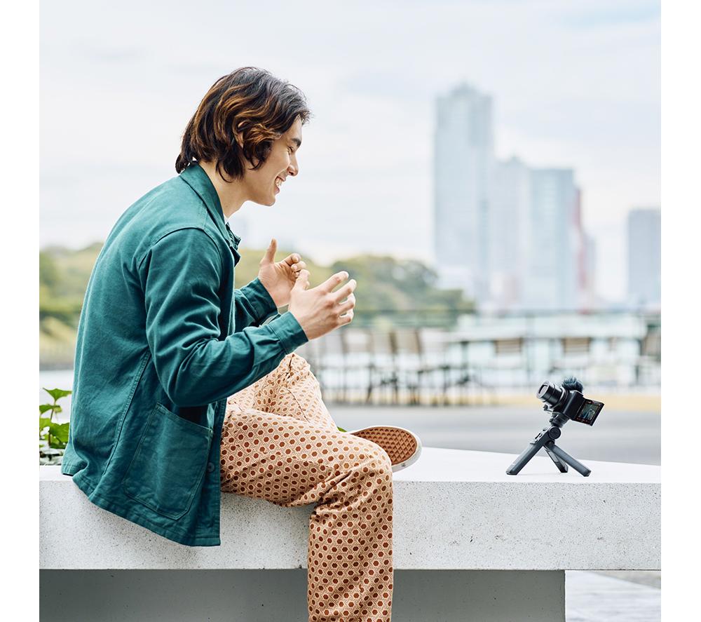 SONY ZV-1 II High Performance Compact Vlogging Camera - Black image number 4 of 7