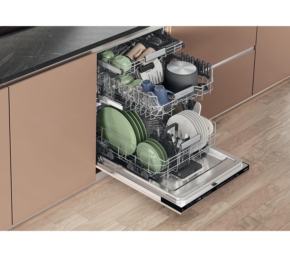 HOTPOINT Hydroforce H8I HP42 L UK Full-size Fully Integrated Dishwasher image number 12 of 15