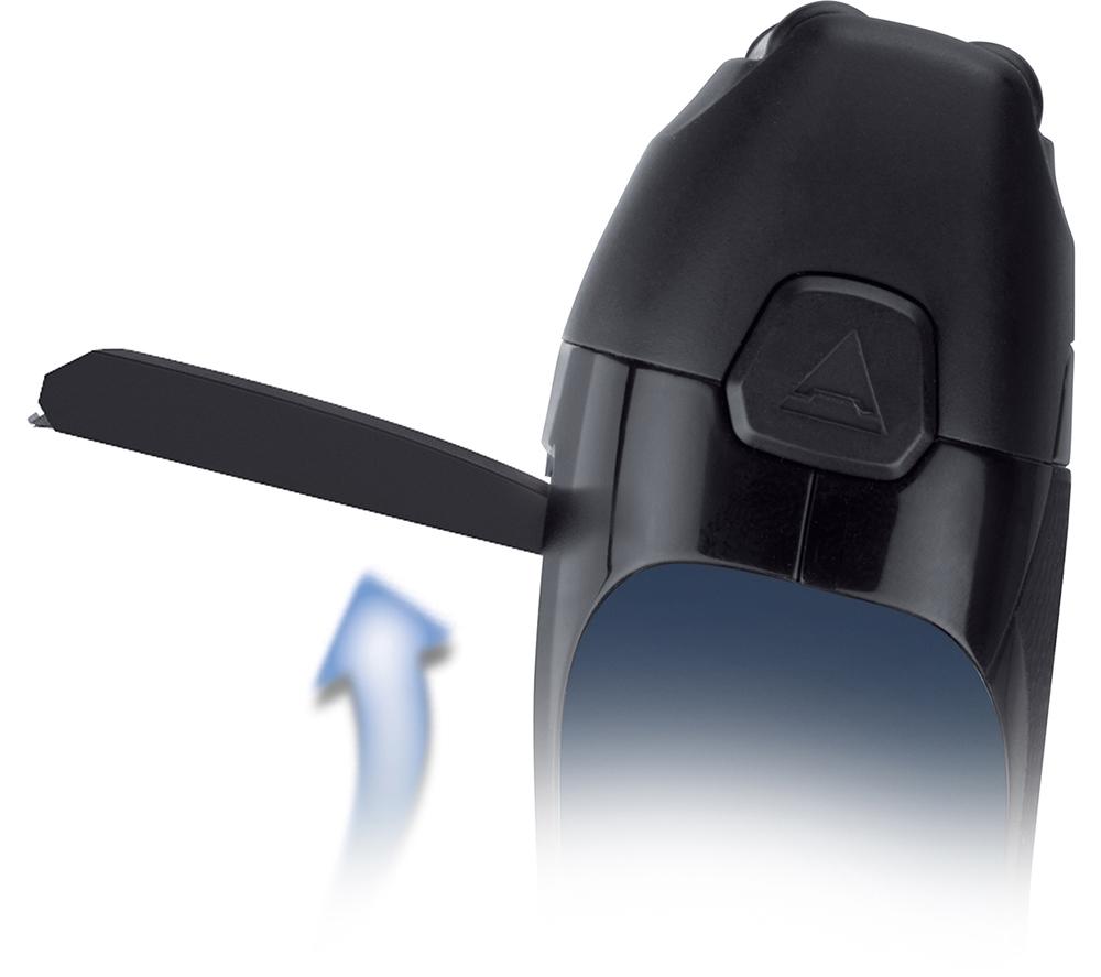 REMINGTON Style Series F4 Wet & Dry Foil Shaver - Black & Blue image number 6 of 8