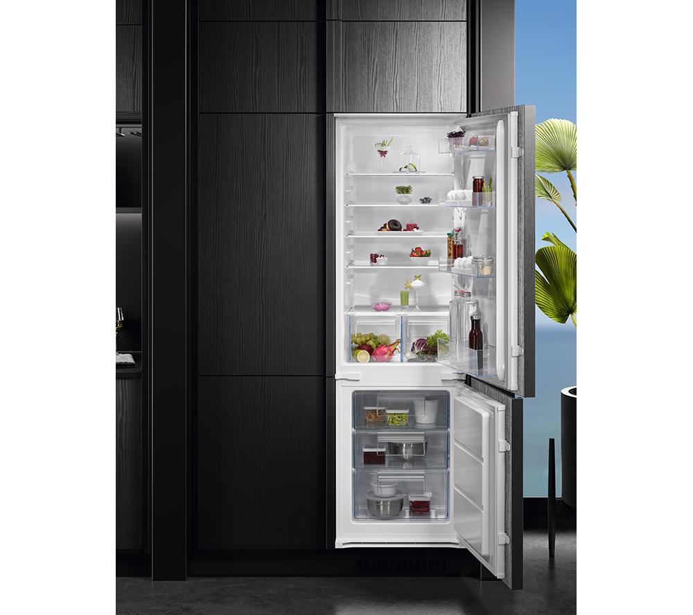 AEG ColdSense OSC5S181ES Integrated 70/30 Fridge Freezer - Sliding Hinge image number 8 of 9