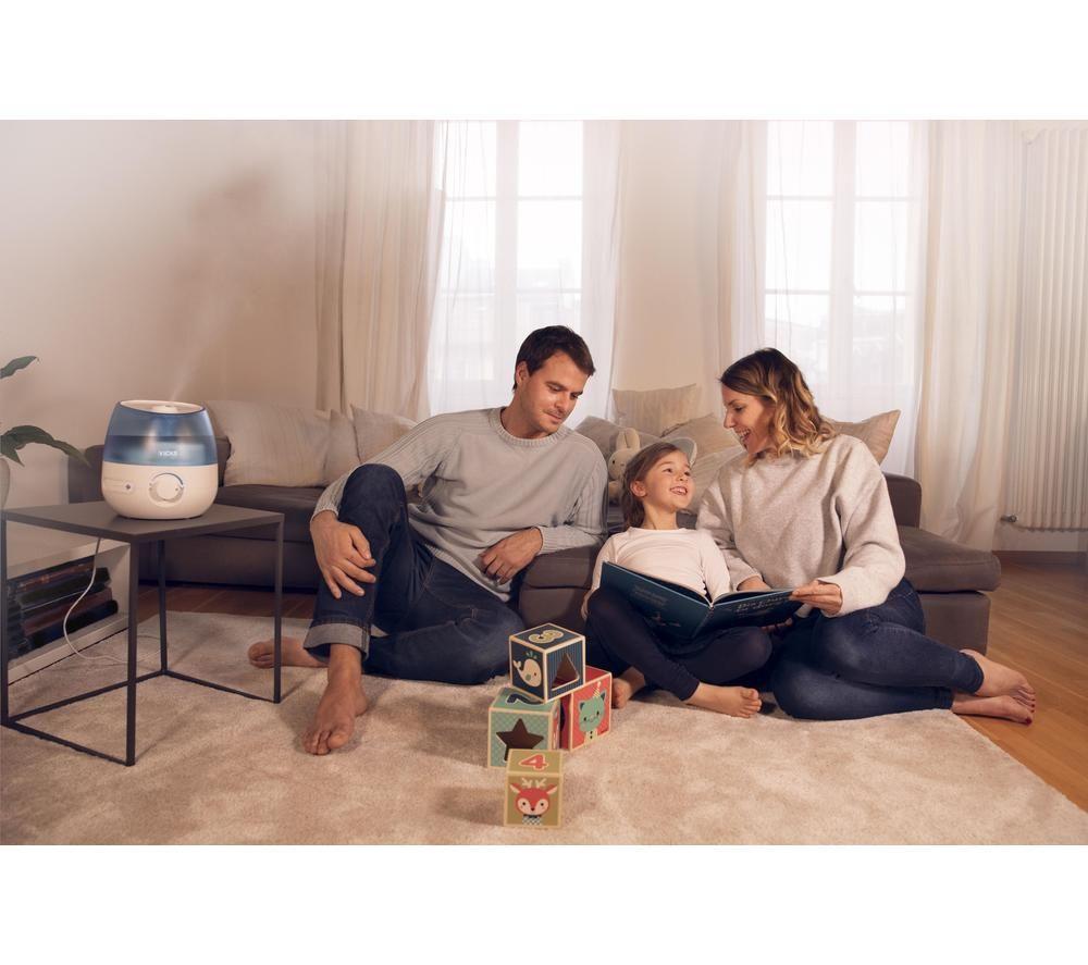 VICKS Mini CoolMist Aromatherapy Diffuser & Humidifier - White & Blue image number 5 of 9