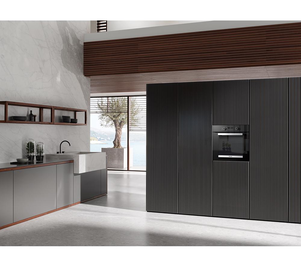 MIELE H2465BP Electric Smart Oven - Obsidian Black image number 4 of 15