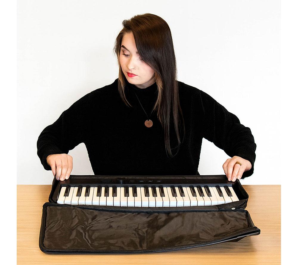 AXUS AXF12 Folding Digital Piano - Black image number 6 of 6