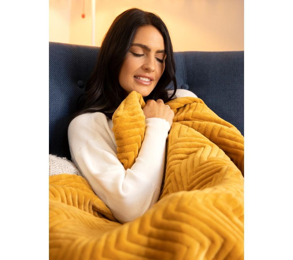 DREAMLAND Hurry Home Deluxe Velvet Heated Throw - Mustard, 160 x 120 cm image number 3 of 8