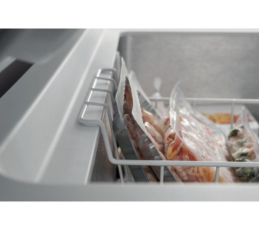 HOTPOINT CS2A 250 H FA 1 Chest Freezer - White image number 11 of 12