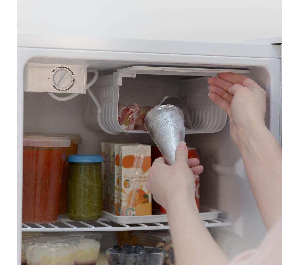 RUSSELL HOBBS RH67TTLF0E1W Mini Fridge - White image number 9 of 9