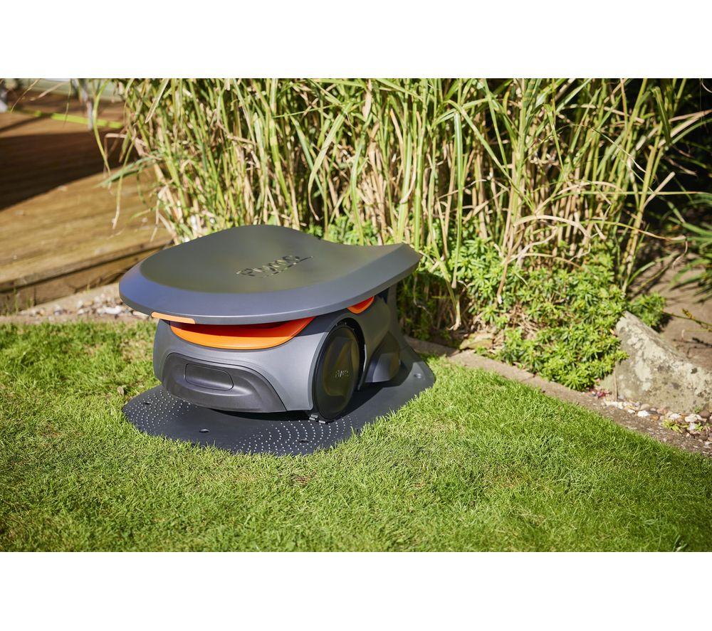 FLYMO UltraLife 800 Cordless Robot Lawn Mower - Black & Orange image number 15 of 19