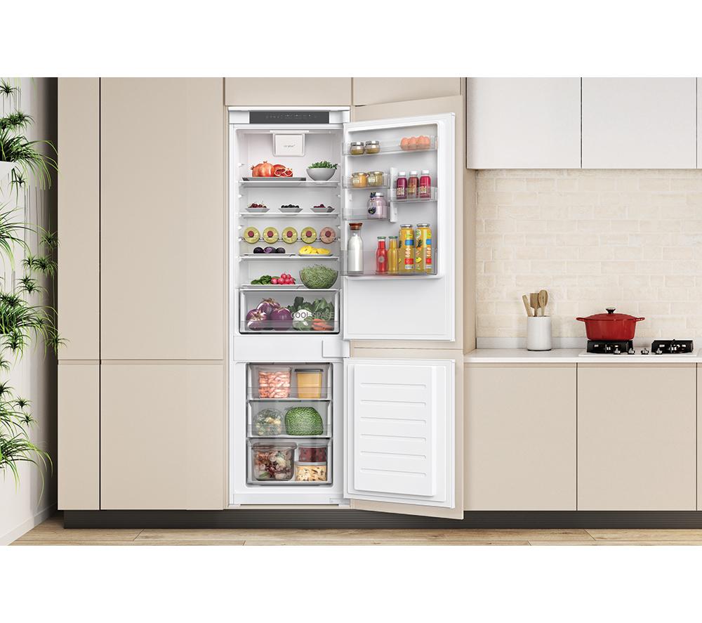 HOOVER HOBL3518EVWK Integrated Smart 70/30 Fridge Freezer &ndash; Sliding Hinge image number 5 of 6
