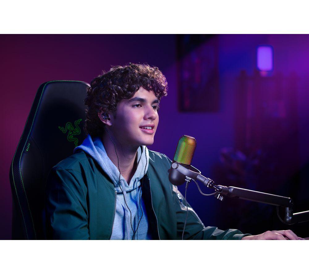 RAZER Seiren V3 Chroma Microphone - Black image number 11 of 15
