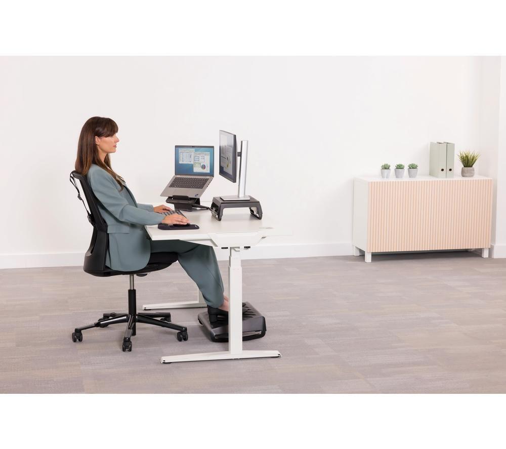 FELLOWES Breyta 100016562 Footrest - Black image number 12 of 13