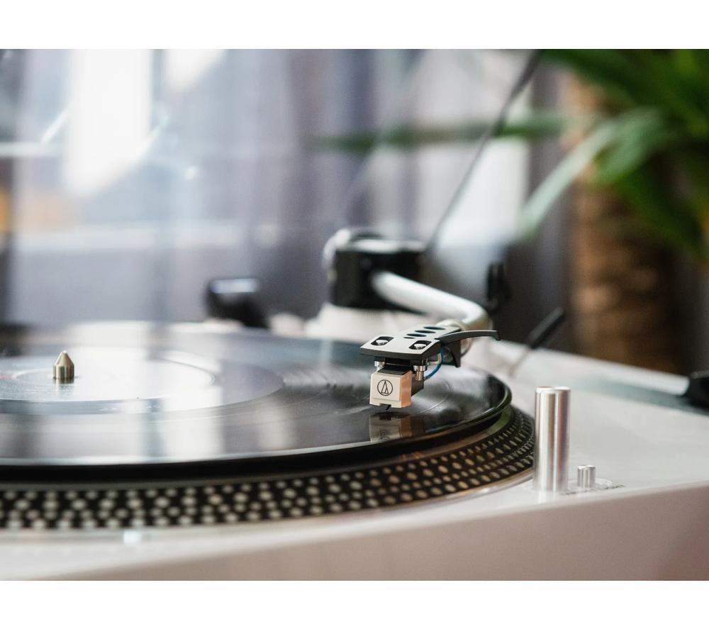 LENCO L-3810 Direct Drive Turntable - White image number 10 of 13