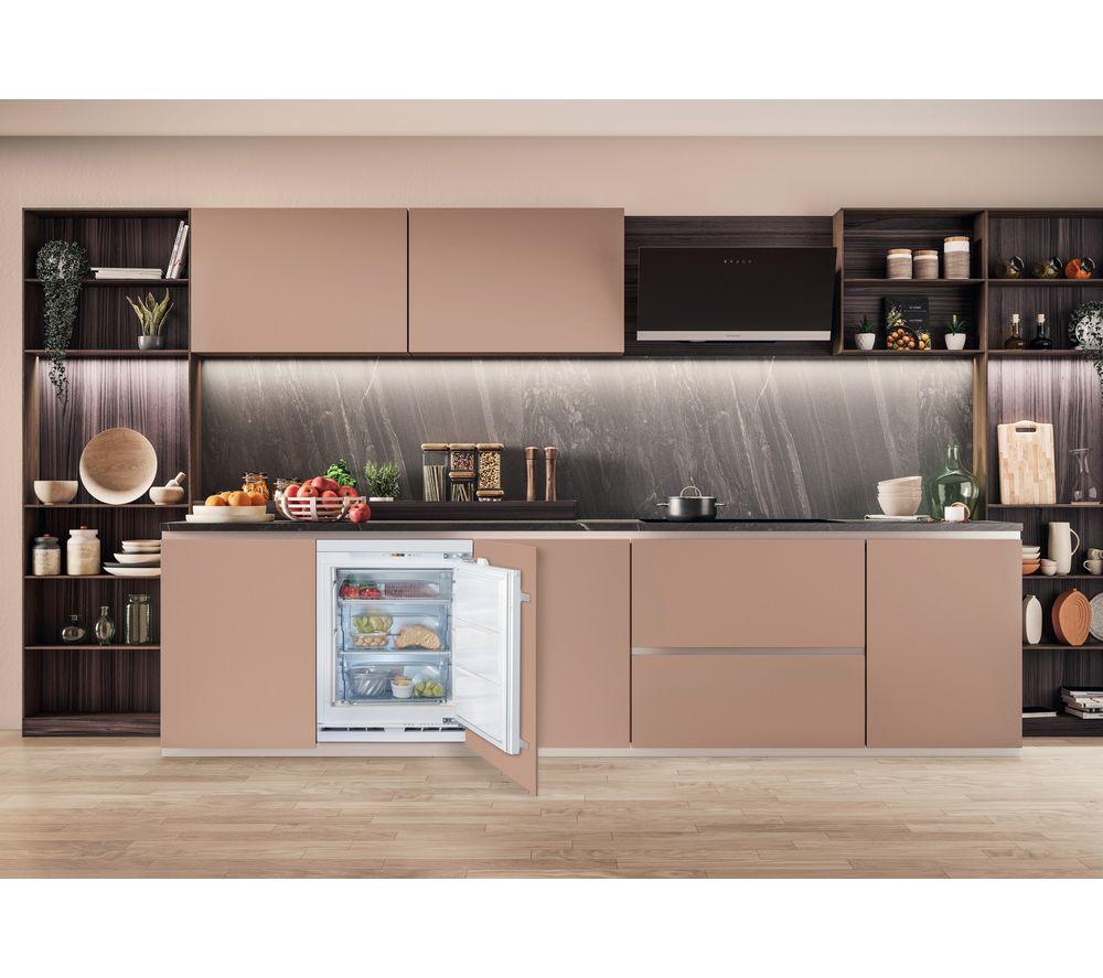 HOTPOINT Low Frost HBUFZ011.UK Integrated Undercounter Freezer - Fixed Hinge image number 9 of 10