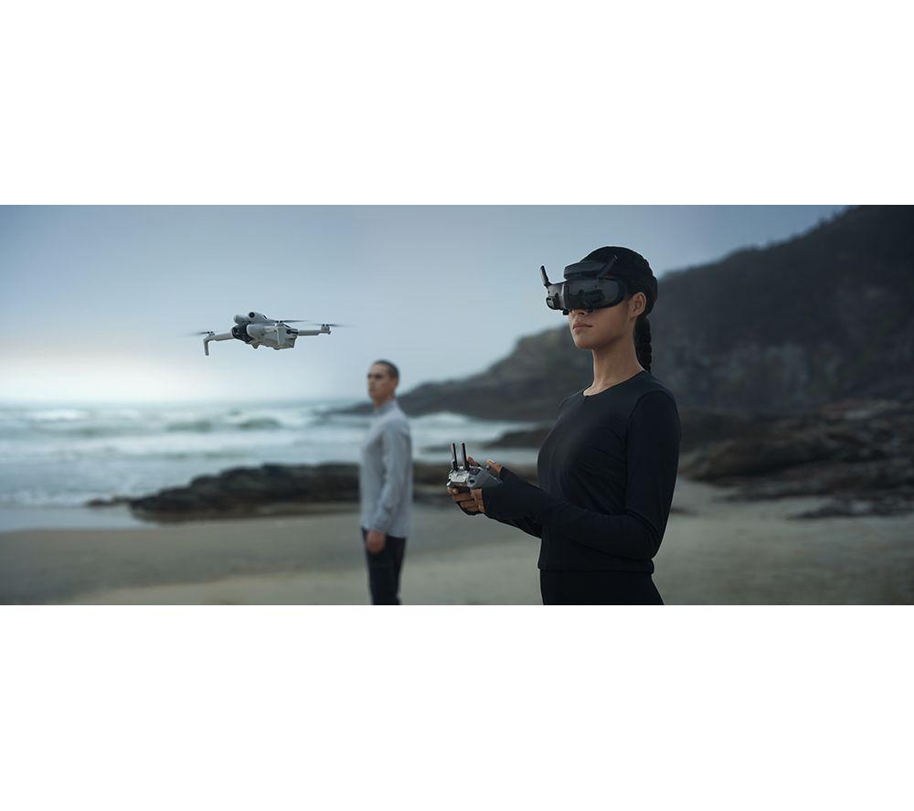 DJI Avata 2 Fly More Combo (3 Batteries) - Grey image number 9 of 36