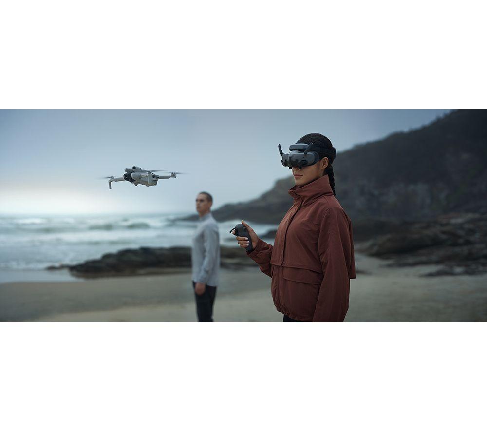 DJI Avata 2 Fly More Combo (3 Batteries) - Grey image number 10 of 36