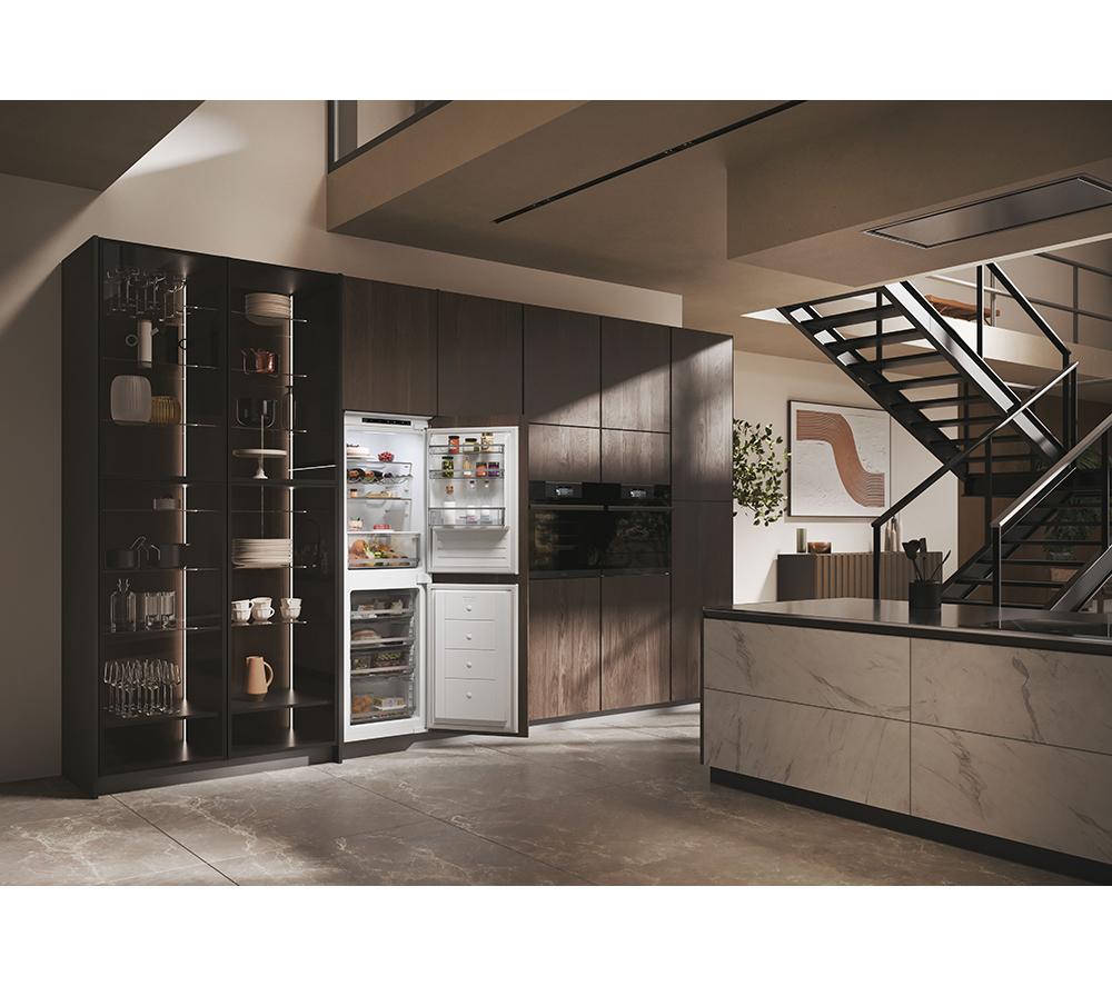 HAIER HB50T618FMK Integrated Smart 50/50 Fridge Freezer - Sliding Hinge image number 12 of 22