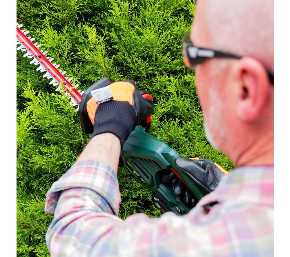 WEBB Eco WEV20HTB2 Cordless Hedge Trimmer - Black & Green image number 8 of 15
