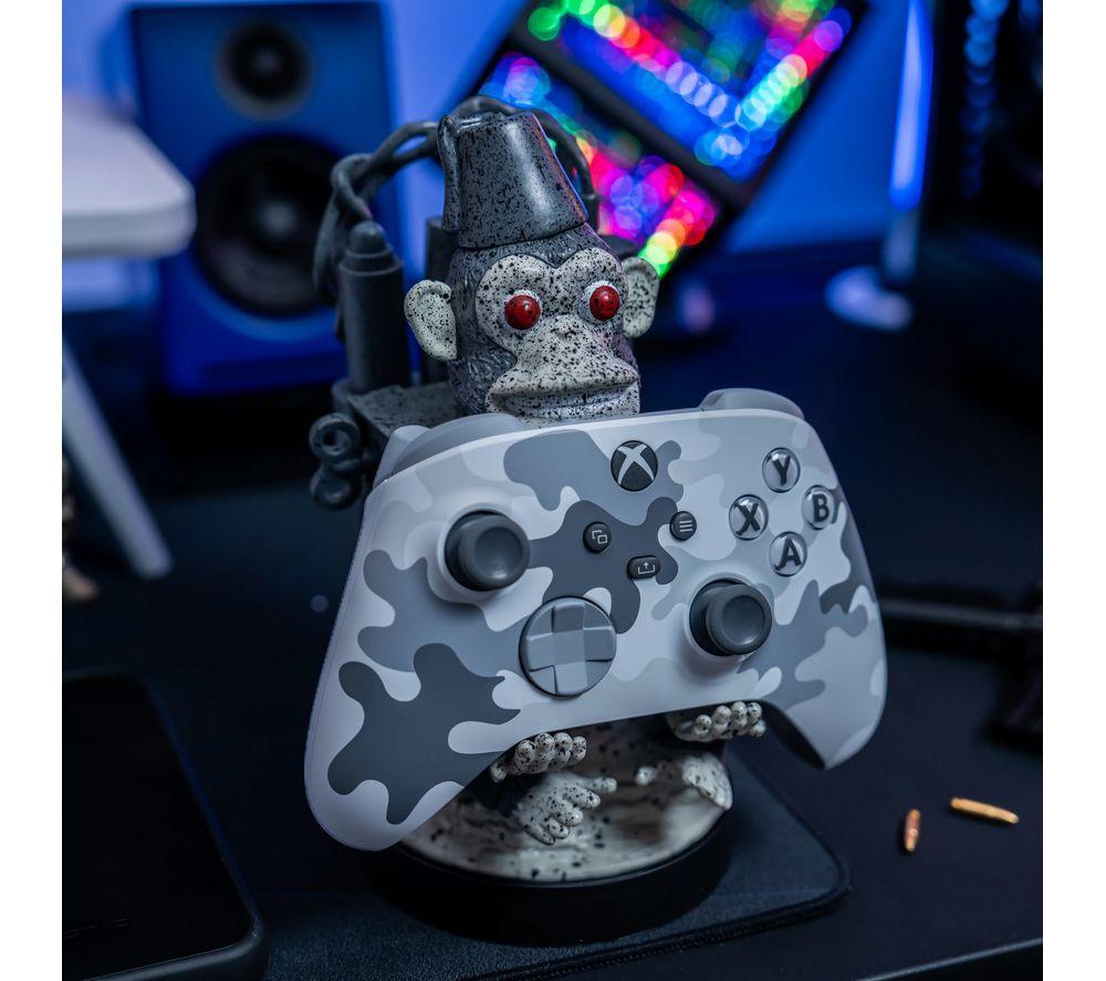 CABLE GUYS Call of Duty: Toasted Monkey Bomb Controller & Phone Holder image number 15 of 16