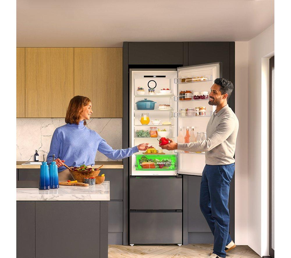 BEKO Pro HarvestFresh GNE4603VPZ 70/30 Fridge Freezer - Black Steel image number 9 of 12
