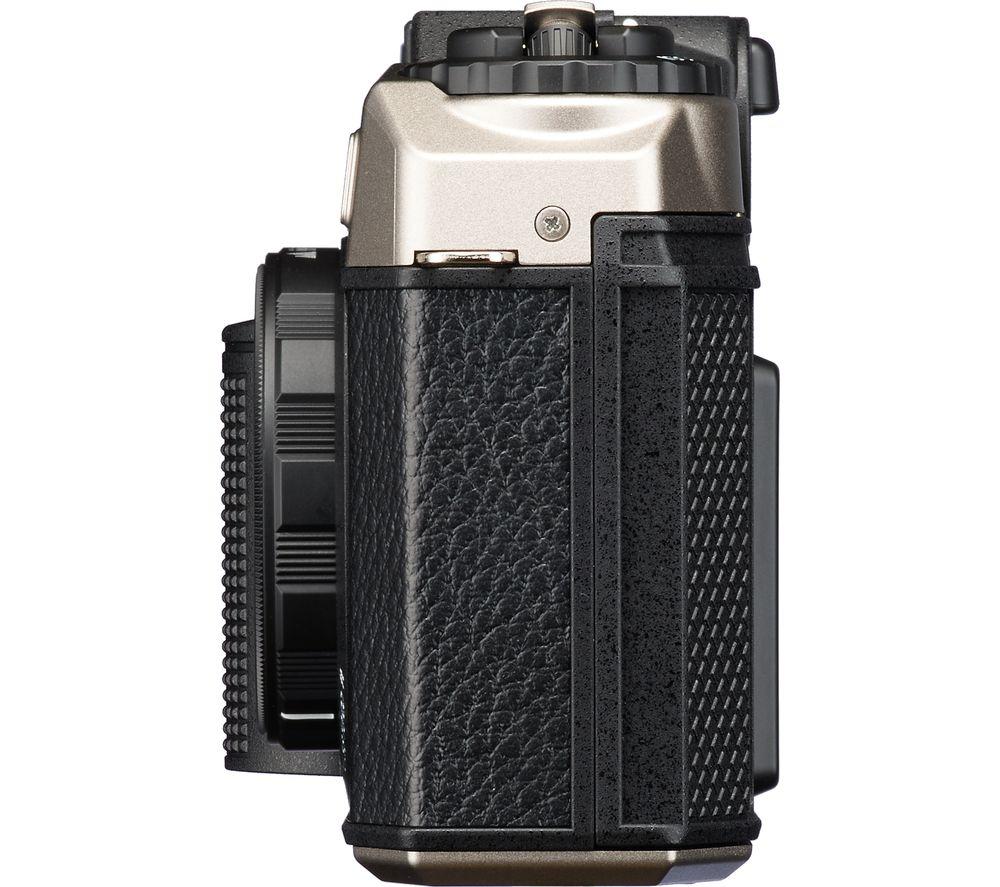PENTAX 17 Compact Film Camera - Black image number 6 of 9