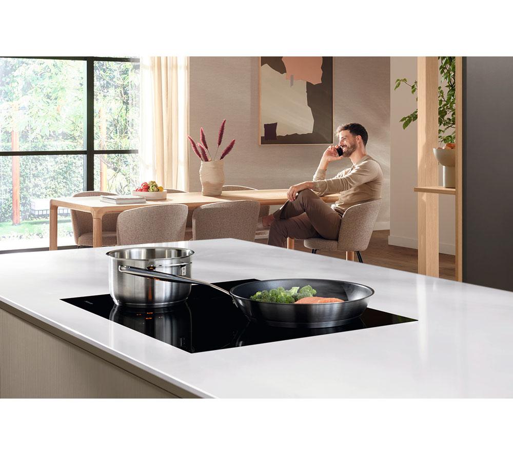 MIELE KM7373FL 80 cm Electric Induction Smart Hob - Black image number 4 of 6