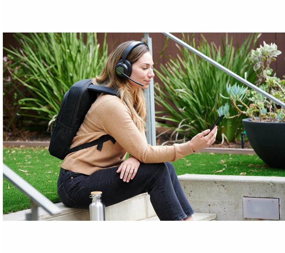 KENSINGTON K60391WW 14" Laptop Backpack - Black image number 15 of 16